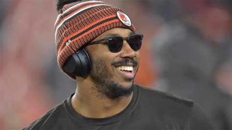 Browns' Myles Garrett says NFL owes Colin Kaepernick an apology | wkyc.com