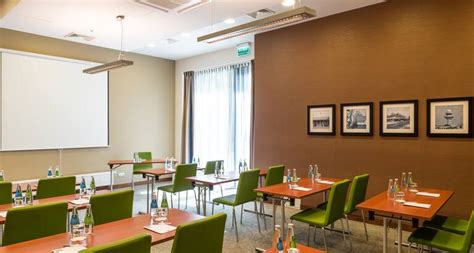 Warsaw Airport Hotels - Hampton by Hilton Hotel Warsaw Airport