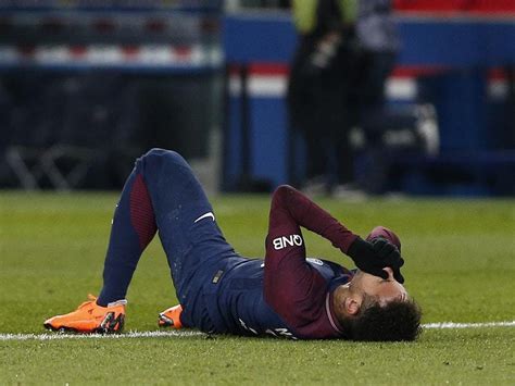 Neymar sidelined with fractured metatarsal and sprained ankle | Express & Star