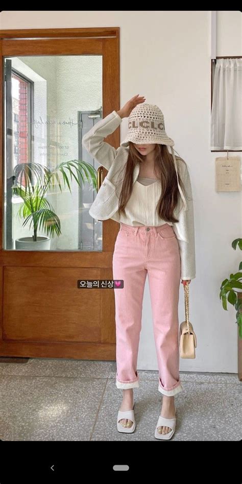 Ghim của Leslie Mv trên outfit rosa