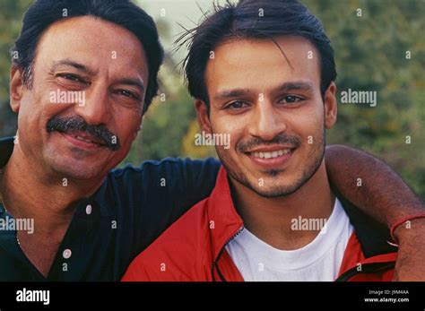 Bollywood actor suresh oberoi hi-res stock photography and images - Alamy