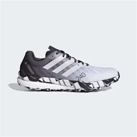 10 Best Trail Running Shoes for Wide Feet in 2023