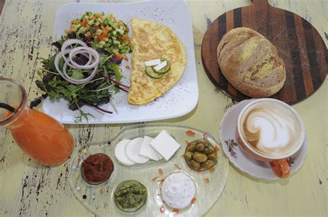 How to Make an Amazing Israeli Breakfast Buffet