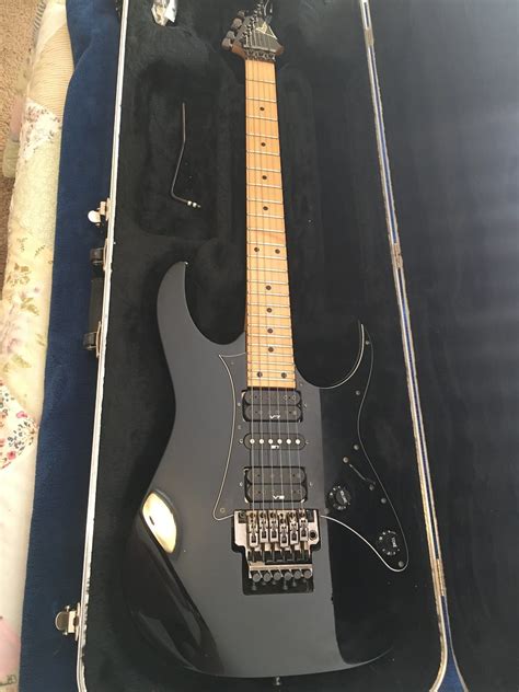 FS 2001 Ibanez RG550 black/maple w/case | Ibanez JEM Forum