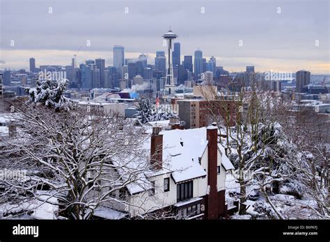 Seattle skyline view after winter snow storm from Kerry Park on Queen ...