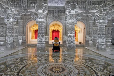 A Look At The New, Massive Hindu Temple Gracing New Jersey | Hindu temple, Indian temple ...