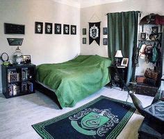 77 Best Slytherin room decor ideas | harry potter bedroom, slytherin ...