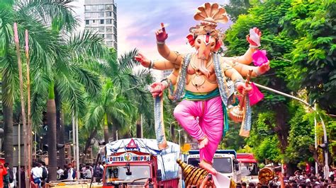 YOU ARE WATCHING BIGGEST FESTIVAL OF MUMBAI 😍 | MUMBAI GANPATI AAGMAN ...