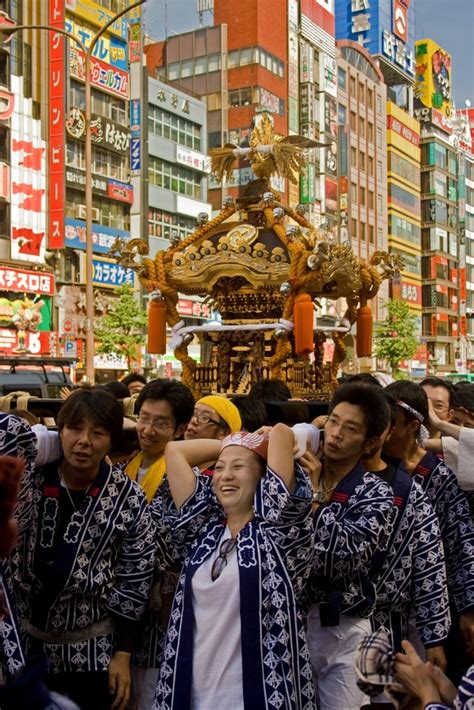 Shinjuku Mikoshi Festival • Meanwhile in Japan