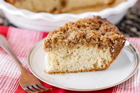 Bisquick Coffee Cake {With Streusel Topping} | Lil' Luna