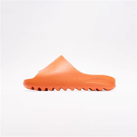 Yeezy Slides Enflame Orange – Vitusy