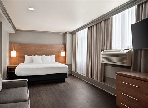 Downtown Vancouver Hotel Rooms | Days Inn Vancouver