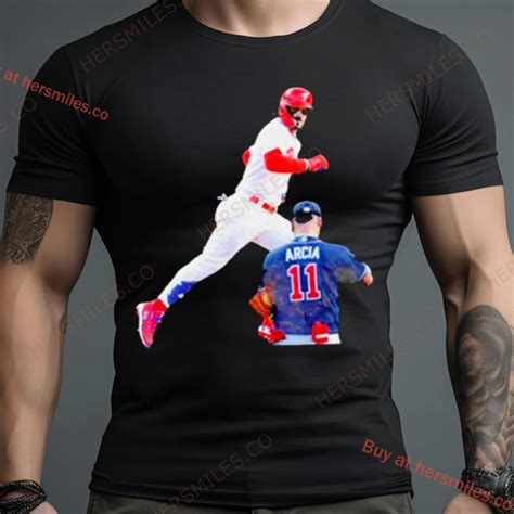 Bryce Harper Stare Down Arcia Shirt - Hersmiles