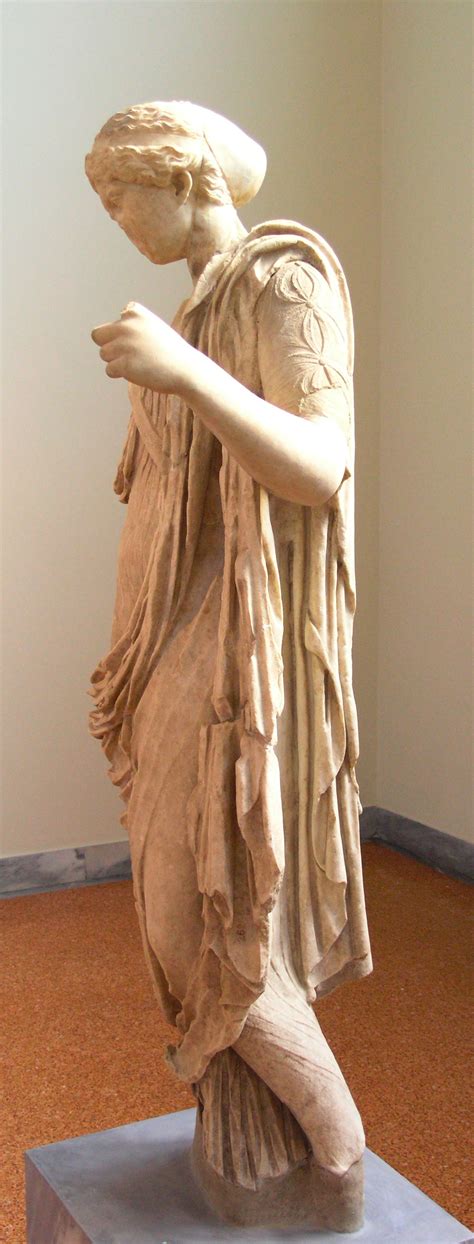 File:NAMA 262 Aphrodite Epidaure 3.JPG - Wikimedia Commons