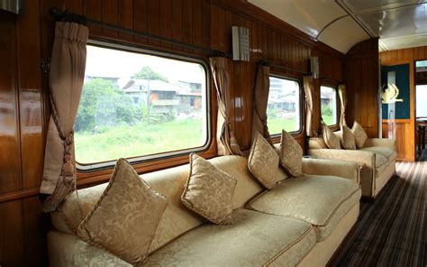 Serunya Naik Kereta Wisata KAI Bandung-Semarang : Okezone Travel