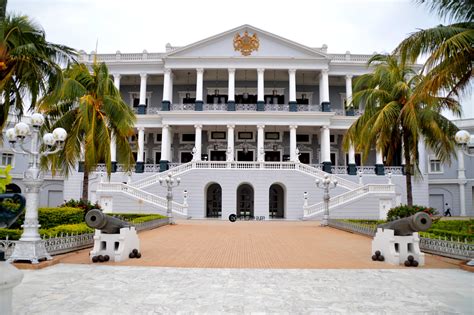 A piece of Royalty at Taj Falaknuma Palace - ChompSlurrpBurp