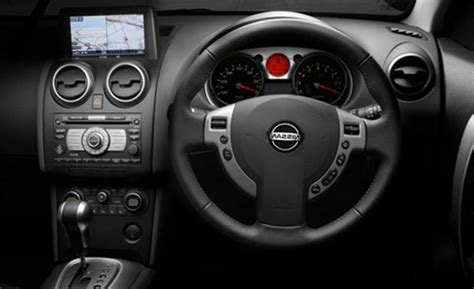 Nissan dualis interior photos