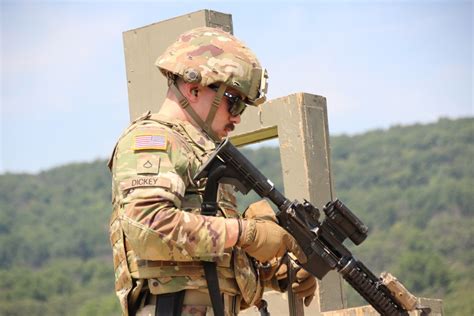 DVIDS - Images - 109th Infantry Battalion Trains for Deployment [Image 11 of 12]