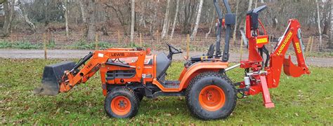 Kubota Compact Tractor B2100D | Small Backhoe Tractors For Sale