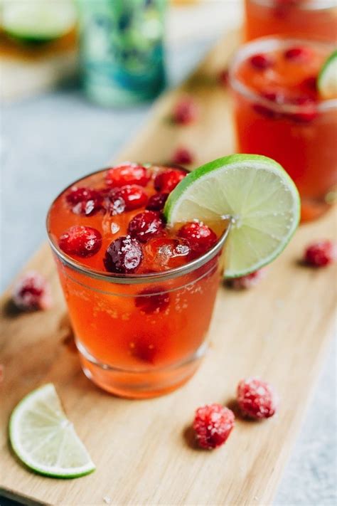 Sparkling Vodka Cranberry with Lime - Eating Bird Food