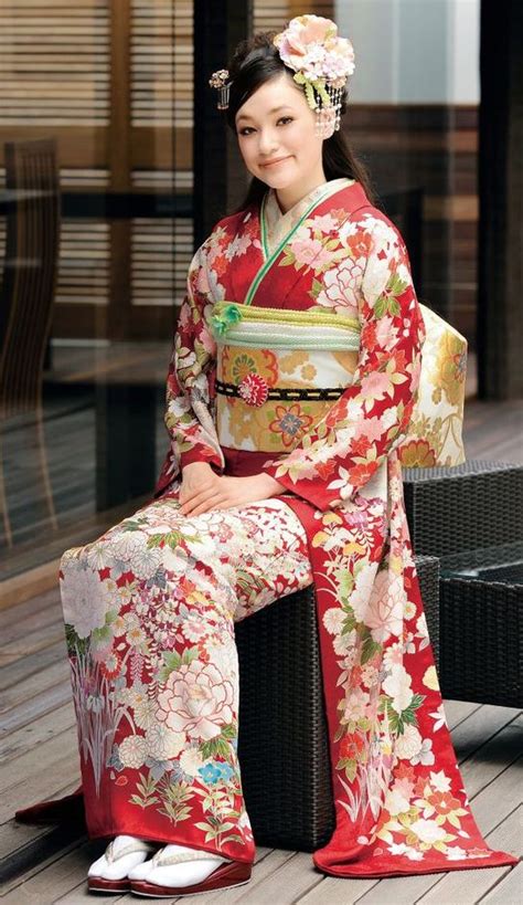 The Kimono Gallery | Japanese traditional dress, Beautiful kimonos, Japanese costume