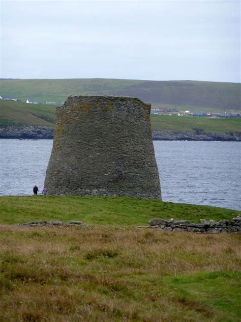 Broch of Mousa from the east © Rob Farrow :: Geograph Britain and Ireland