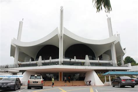 Poison Apple: Top 10 Most Unique Mosques in Malaysia