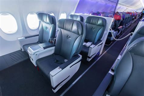 Review - Virgin Australia 737 Business Class Sydney - Brisbane - Zac George