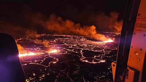 The Effects of Iceland's Volcano Eruption on Flights and Tourism ...