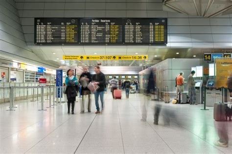 Lisbon Airport reliable transfer service | Low-cost taxi & mini-bus travel