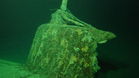 Pearl Harbor: Watch a live dive to sunken Japanese subs