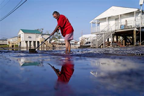 Hurricane Ida causes flooding and destruction Photos | Image #391 - ABC ...