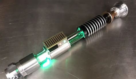 What is a crystal reveal lightsaber? | Lightsaber Terminology - SaberSourcing