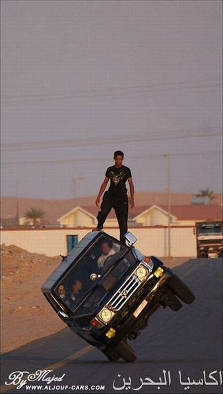 Crazy car stunts (14 pics)