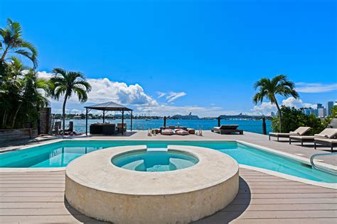 Miami Villa Rentals With Pool - Miami Beach Vacation Rentals Villas In Miami / This lxure ...