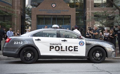 Toronto police unveil design for new cruisers after consultations ...