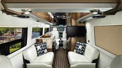 Brochure | Interstate Grand Lounge | Touring Coaches | Airstream