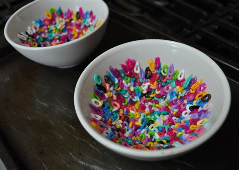 Melted Bead Bowls DIY | Club Chica Circle - where crafty is contagious