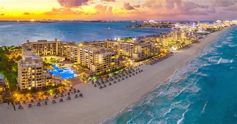 30 Best & Fun Things To Do In Cancun (Mexico) - Attractions & Activities