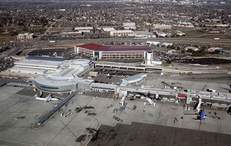 Boise Airport Main Terminal/Concourse C | Departing Boise fo… | Flickr