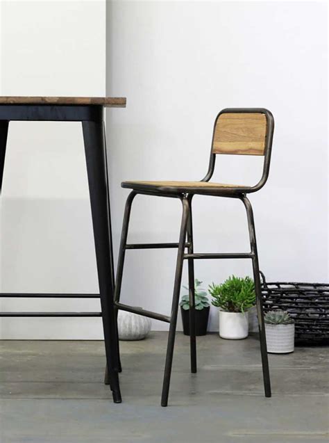 Tabouret de bar industriel : 28 idées déco pour la cuisine