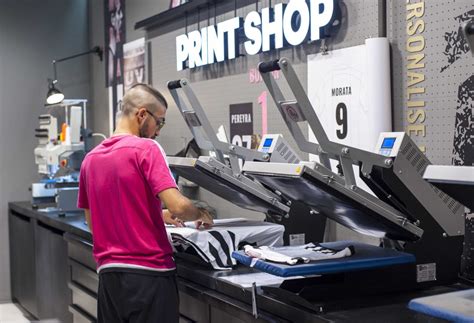 Top 10 Garment Printers for Commercial Printing Businesses