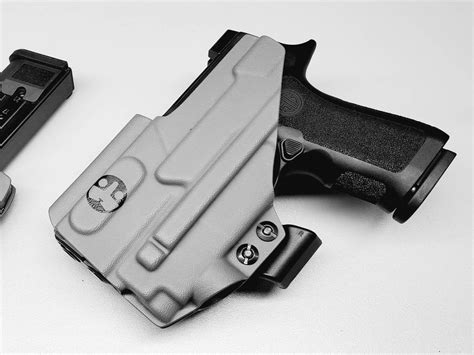 Quick Ship! Olight PL Mini 2 | Sig P320 X Compact with Olight PL Mini 2 | Custom Kydex IWB Holster