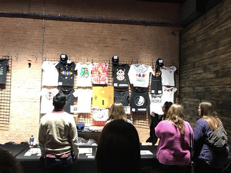 Merch for the Dallas show : r/boniver