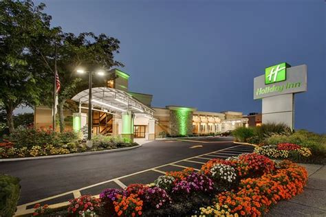 HOLIDAY INN WESTBURY $130 ($̶1̶6̶3̶) - Updated 2019 Prices & Hotel ...