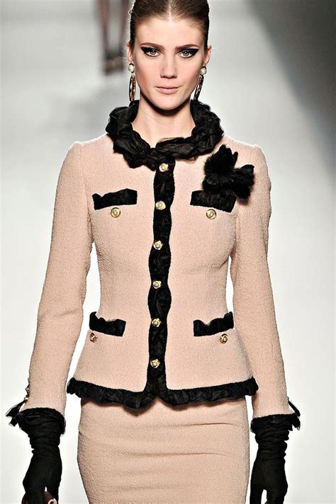 Classic Chanel Suit | Fashion | Pinterest | Coco chanel, Fashion and Chanel jacket