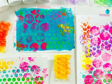 Bubble Wrap Art – Paint & Print | Little STEAM Learners