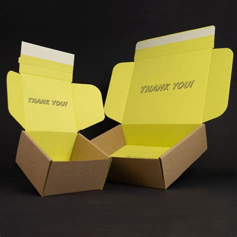 Custom Logo Printed Plain Apparel Packaging Self Sealing Mailing Mailer Box