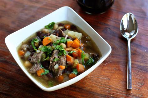 hearty beef & bean soup... on the stovetop or in the slow cooker! | Sweet Anna's