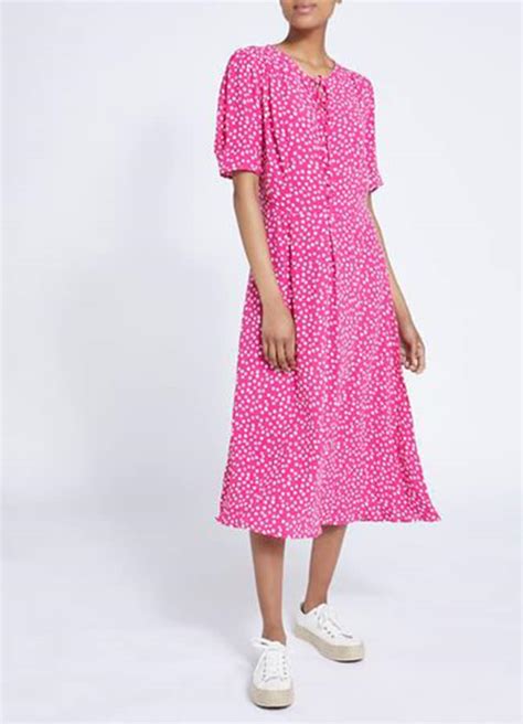 Dunnes Stores Drops Gorgeous Range Of Summer Dresses Under €30